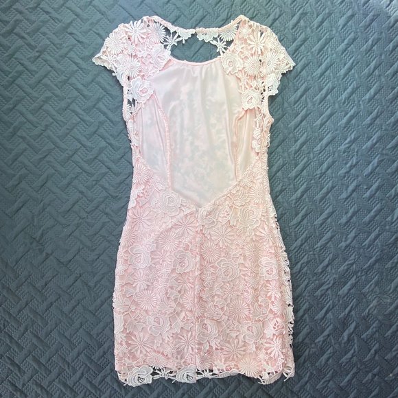 Lulu's Pink Backless Lace Dress Romance Language Size Medium - Picture 14 of 14